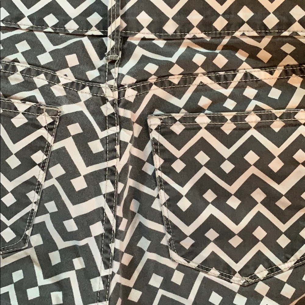 Patterned legging jean - Picture 3 of 4